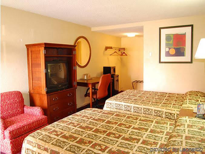 Rodeway Inn St Augustine Historic District St. Augustine Room photo