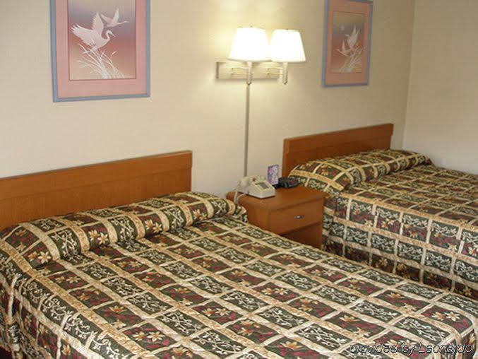 Rodeway Inn St Augustine Historic District St. Augustine Room photo